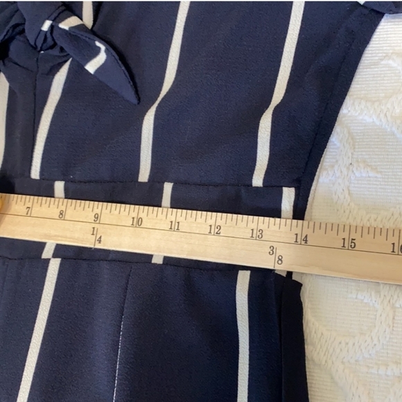 Crystal Bay Jumpsuit Short Sleeve Navy Blue & White Striped Size 7 - Picture 9 of 13